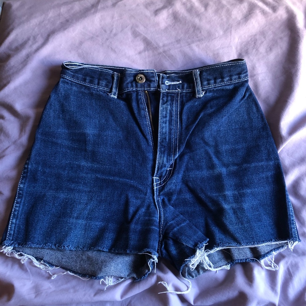 Hemmed Super-High waisted denim shorts